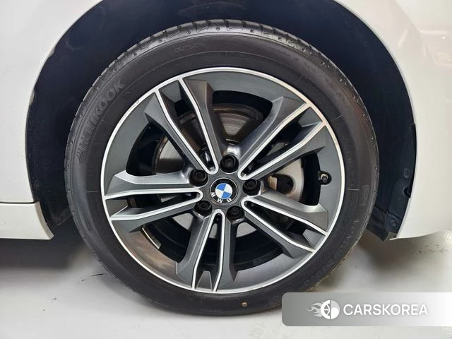 BMW 1 series id 4277143 из Китая 32