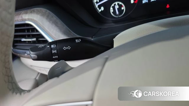 Genesis G90 id 4495624 из Кореи 32