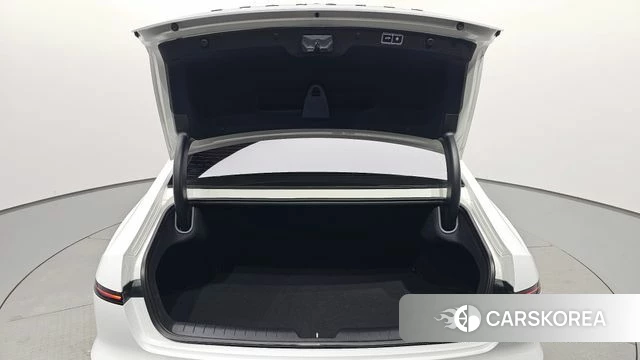 Hyundai Grandeur (GN7) id 4408742 из Кореи 32