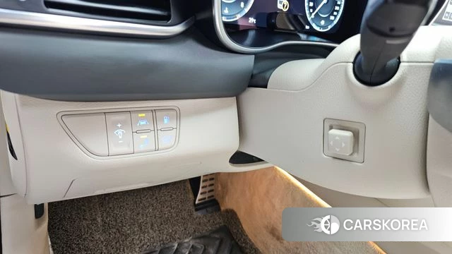 Genesis G70 id 4693900 из Кореи 32