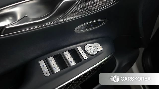 Genesis GV70 id 4636936 из Кореи 32