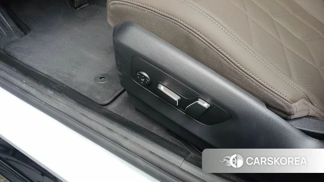 BMW 5 Series (G60) id 4421324 из Кореи 32