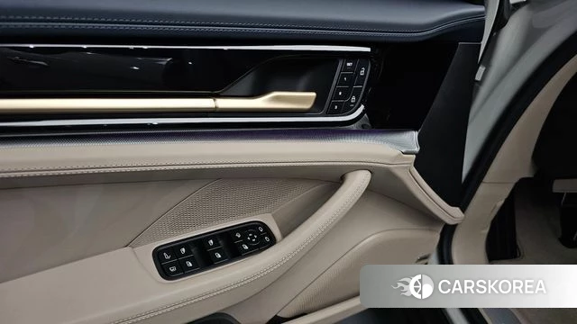 Porsche Panamera (976) id 4589960 из Кореи 32