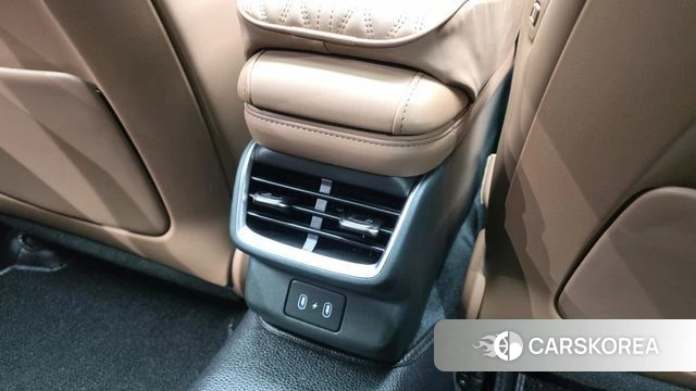 Hyundai Grandeur (GN7) id 4432701 из Кореи 32