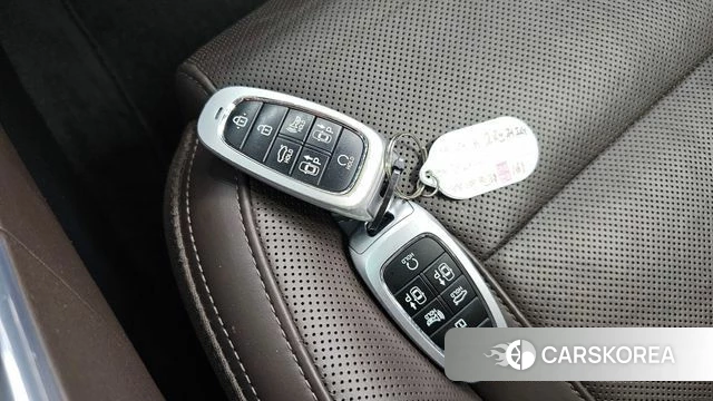 Hyundai The New Grandeur IG id 4746366 из Кореи 32