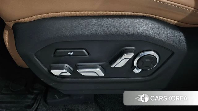 Hyundai Santa Fe (MX5) id 4607738 из Кореи 32