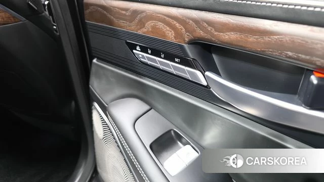 Genesis G90 id 4907408 из Кореи 32