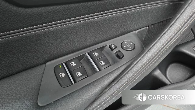 BMW 5 Series (G30) id 4708534 из Кореи 32