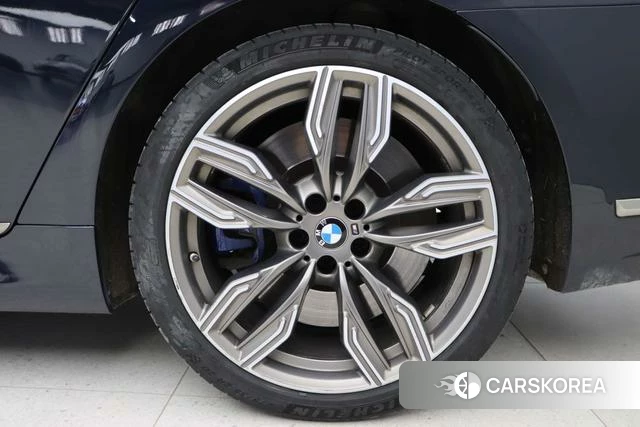 BMW 7 series id 4211114 из Китая 32