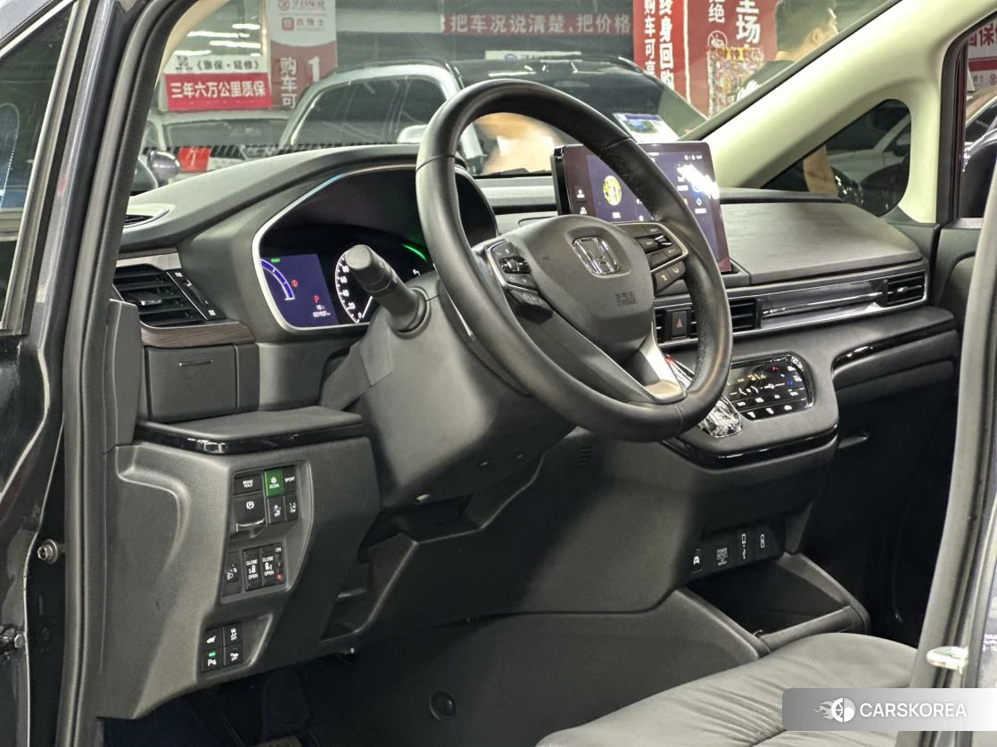 Honda Odyssey id 4467946 из Китая 32