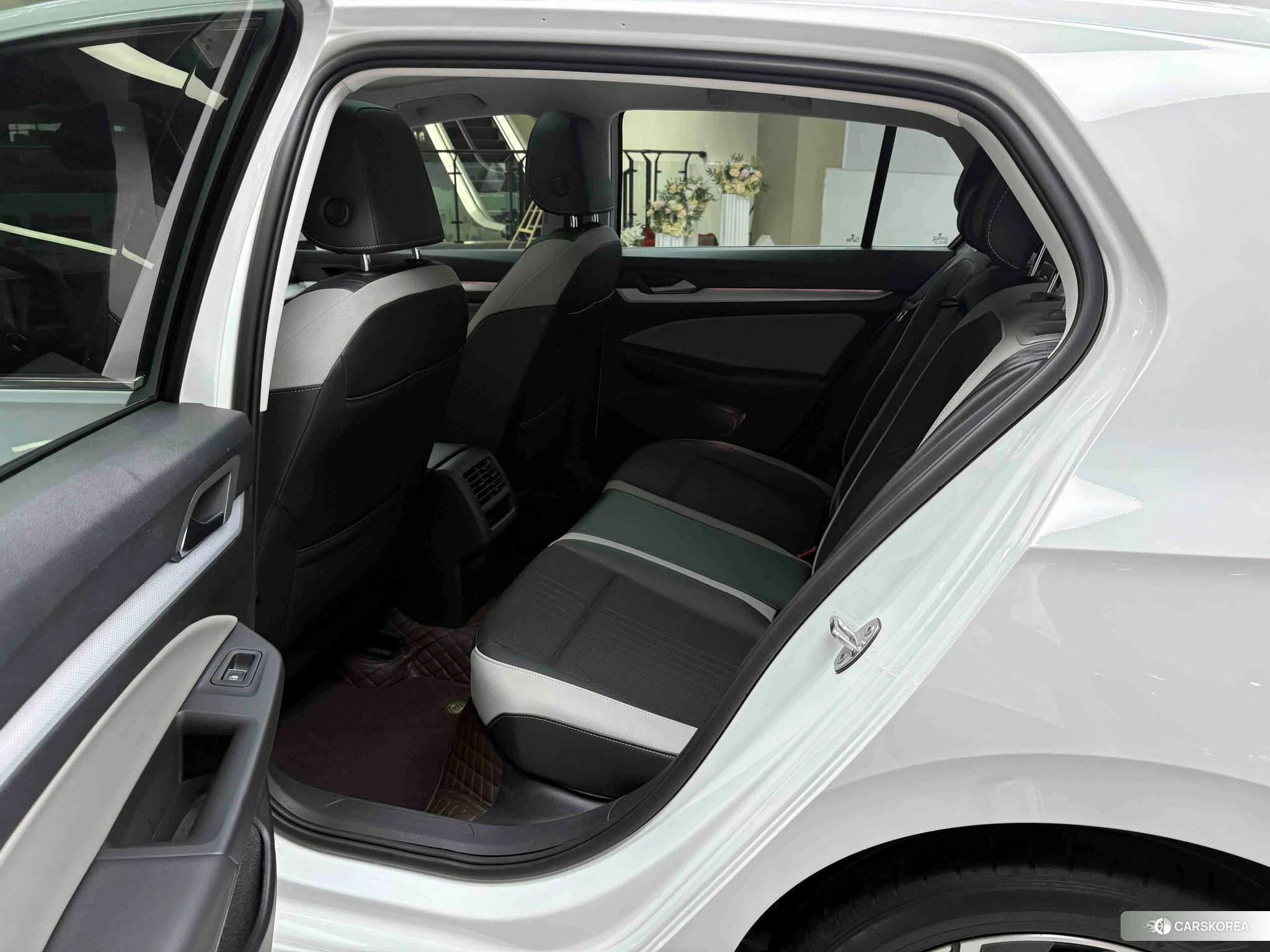 Volkswagen Golf id 4479665 из Китая 32