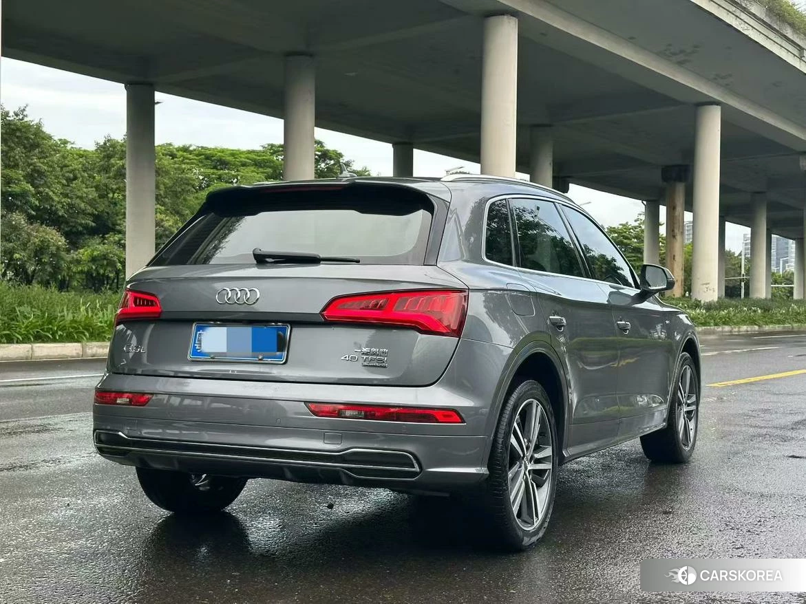 Audi Q5L id 4479350 из Китая 32