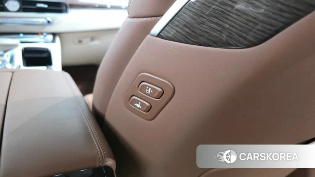 Genesis G90 id 4693170 из Кореи 32