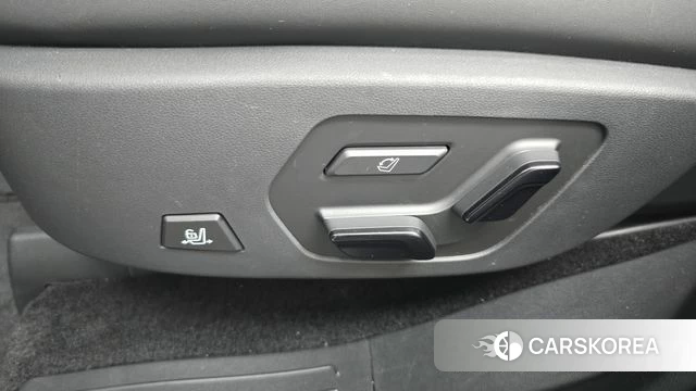 Hyundai Santa Fe (MX5) id 4635532 из Кореи 32