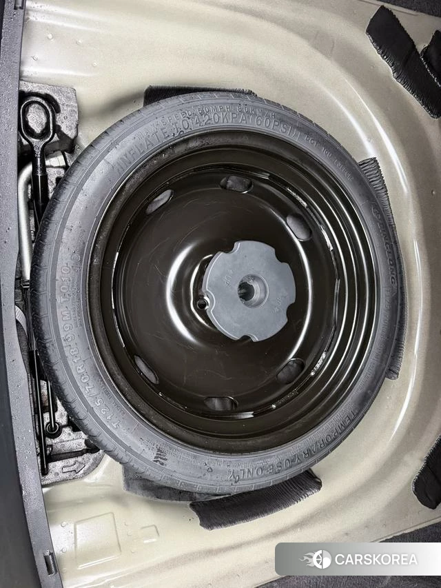 Volkswagen Passat id 4257858 из Китая 32