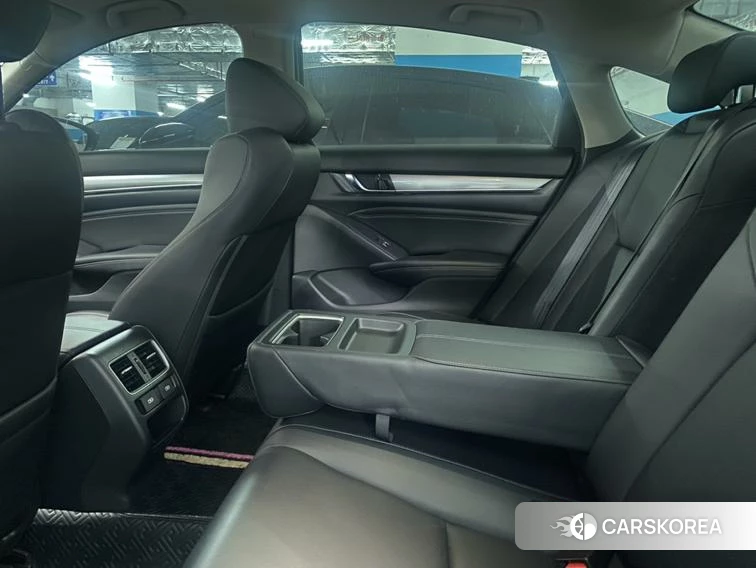 Honda Accord id 4406056 из Китая 32