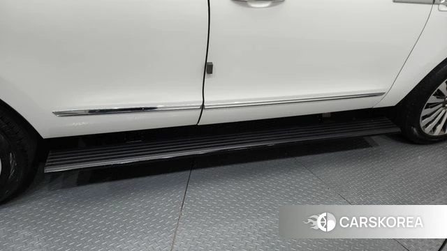 Lincoln Navigator 4th generation id 4344490 из Кореи 32