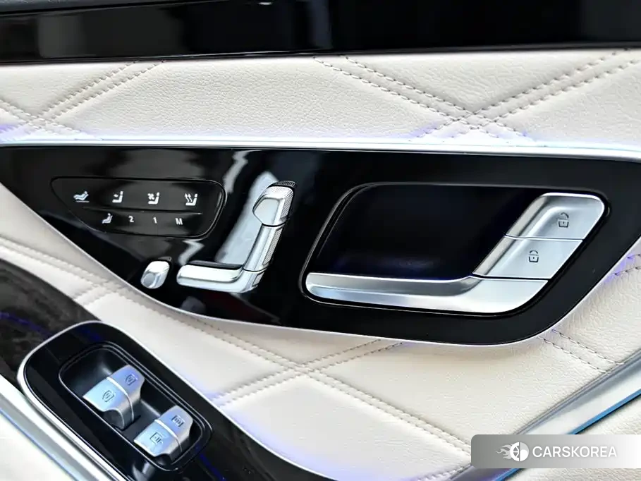 Mercedes-Benz Maybach S-Class id 4548138 из Китая 32