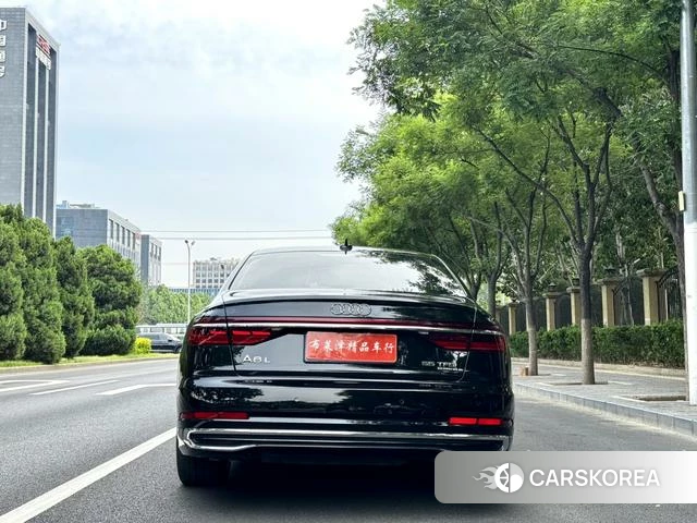 Audi A8 id 4342204 из Китая 32