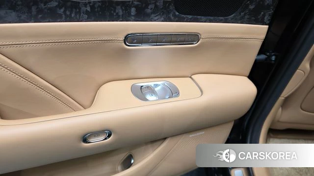 Genesis G90 (RS4) id 4618468 из Кореи 32