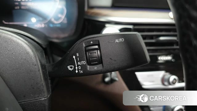 BMW 5 Series (G30) id 4389833 из Кореи 32