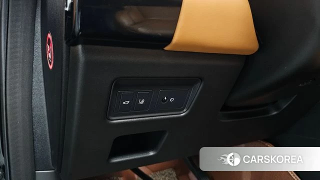 Land Rover Discovery 5 id 4620601 из Кореи 32