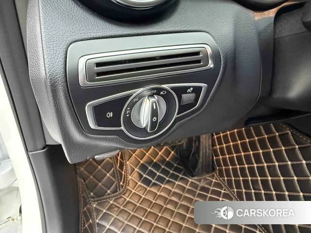 Mercedes-Benz Class C id 4264674 из Китая 33
