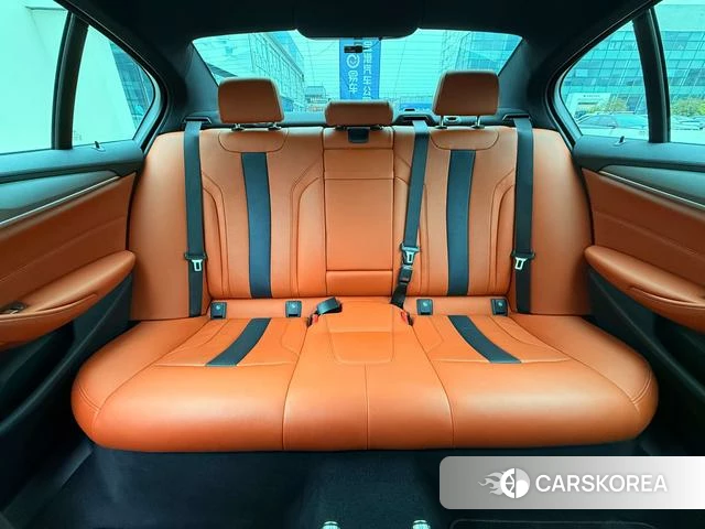 BMW M5 id 4256874 из Китая 33