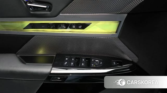 BMW 7 Series (G70) id 4223108 из Кореи 33