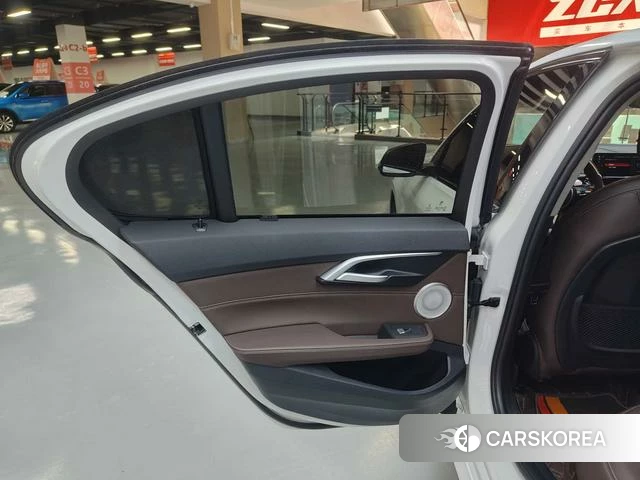 BMW 1 series id 4265782 из Китая 33