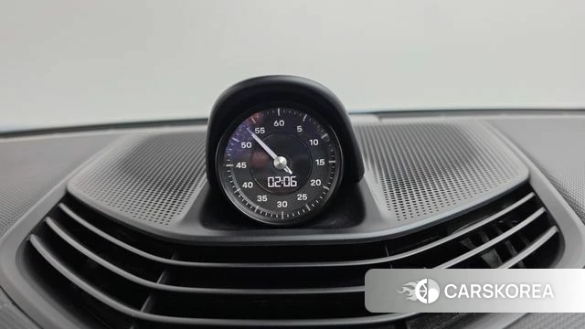 Porsche Taycan id 4872473 из Кореи 33