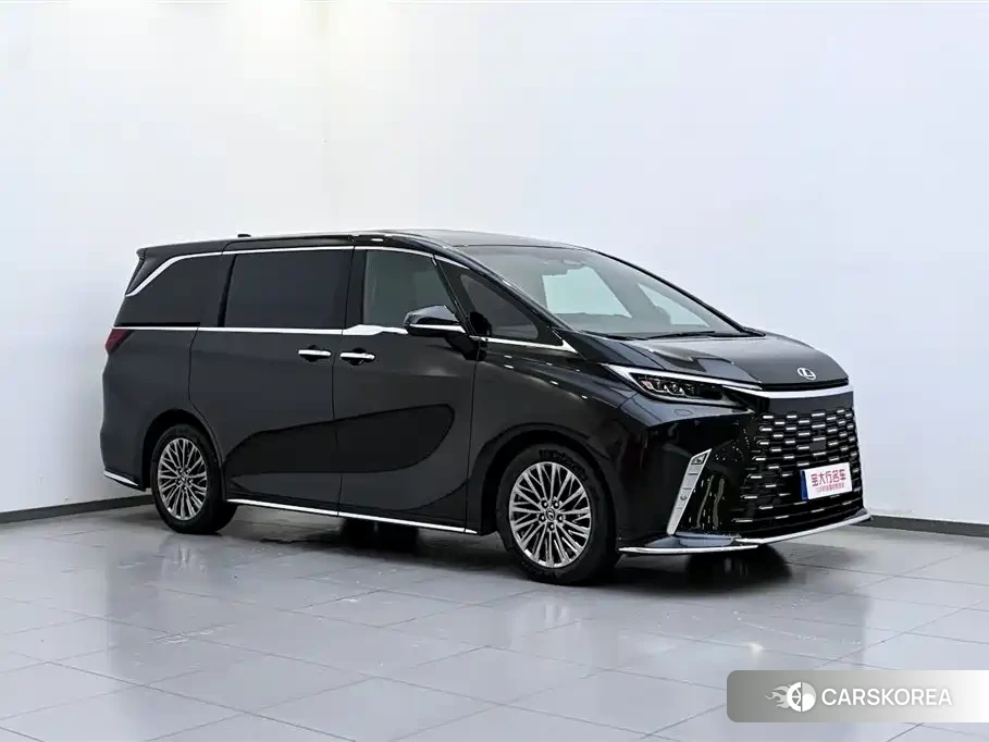 Lexus LM id 4589114 из Китая 33
