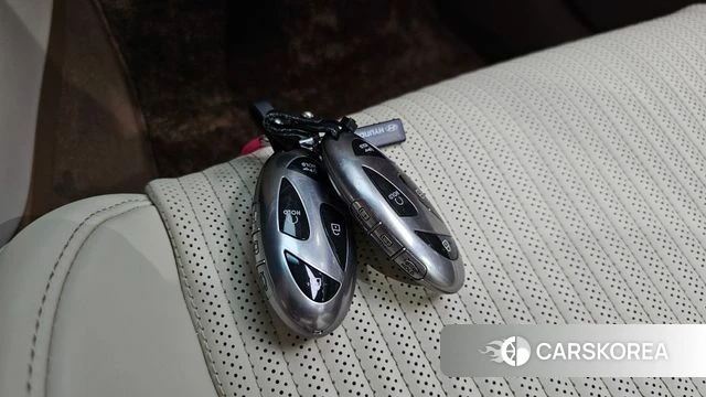 Hyundai Grandeur (GN7) id 4549282 из Кореи 33