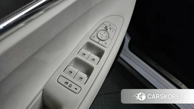 Hyundai The New Grandeur IG Hybrid id 4337638 из Кореи 33