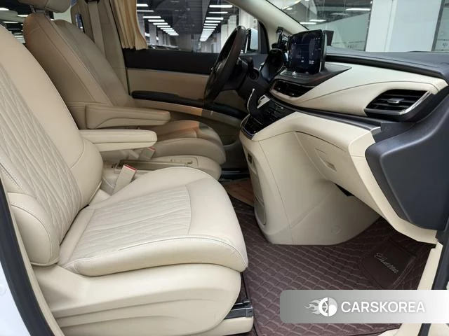 Buick GL8 id 4208325 из Китая 33