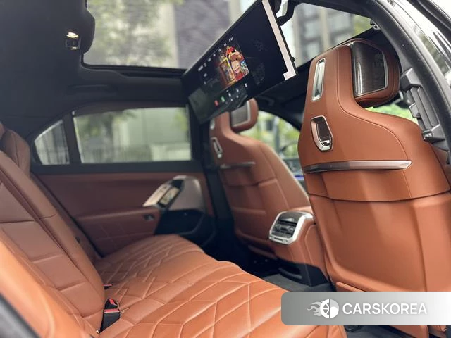 BMW 7 series id 4271780 из Китая 33