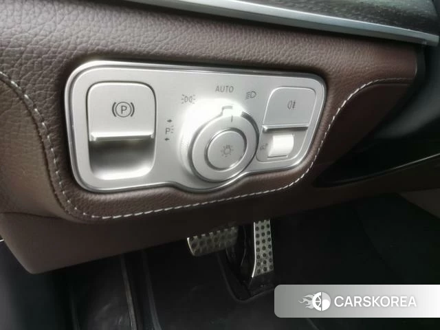 Mercedes-Benz GLS id 3913917 из Китая 33