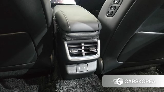 Hyundai Grandeur Hybrid (GN7) id 4847376 из Кореи 33