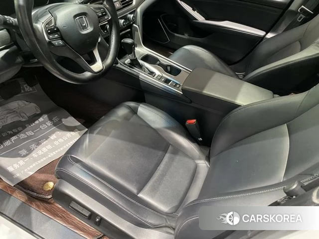 Honda Accord id 4299858 из Китая 33