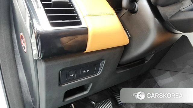 Land Rover Discovery 5 id 4581670 из Кореи 33