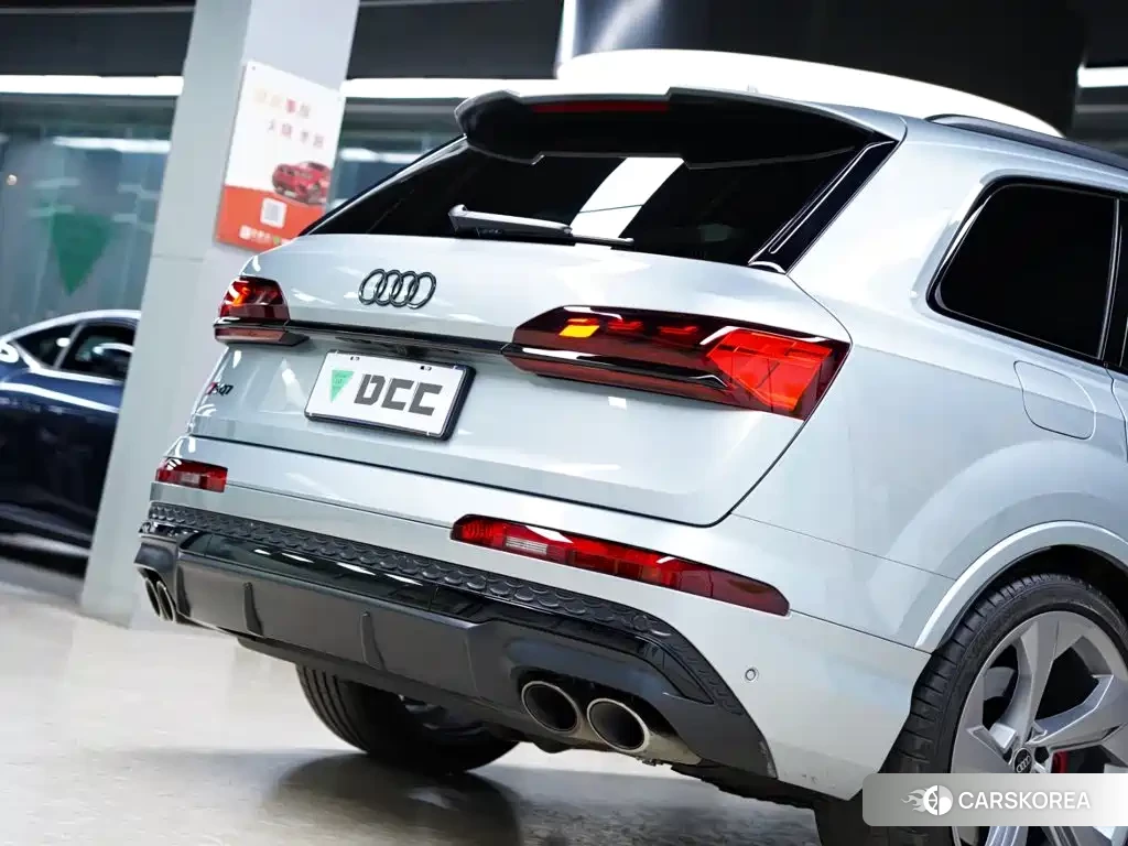 Audi SQ7 id 4601742 из Китая 33