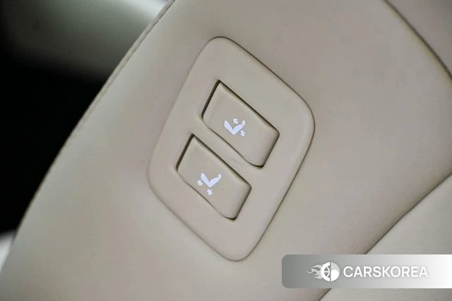 Toyota Elfa id 4261830 из Китая 33