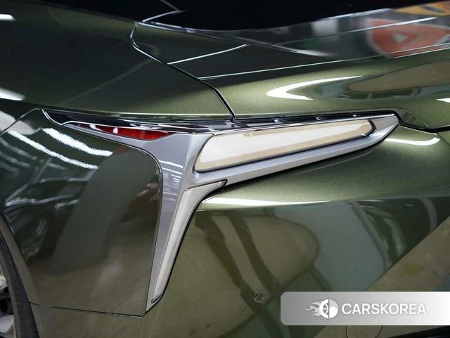 Lexus LC id 4359608 из Китая 33