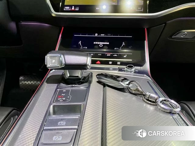 Audi A6L id 4297624 из Китая 33
