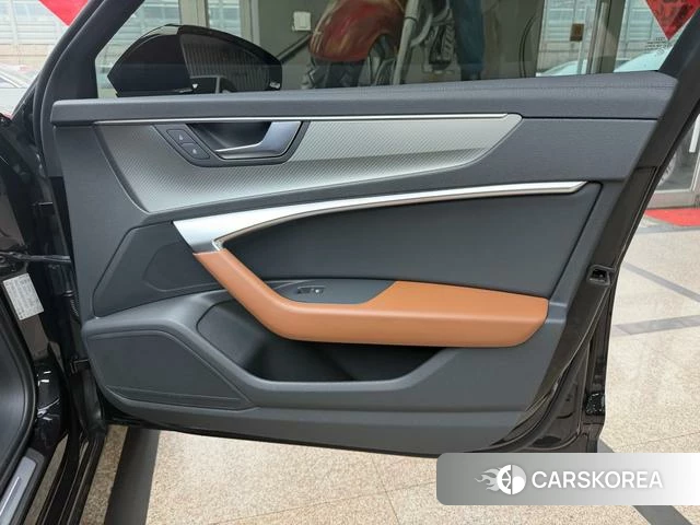 Audi A6L id 4342137 из Китая 33