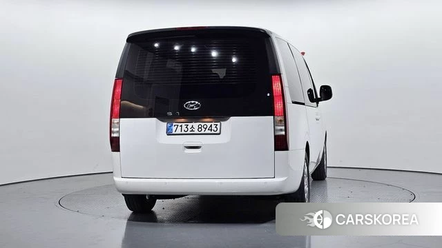 Hyundai Staria id 4201920 из Кореи 14