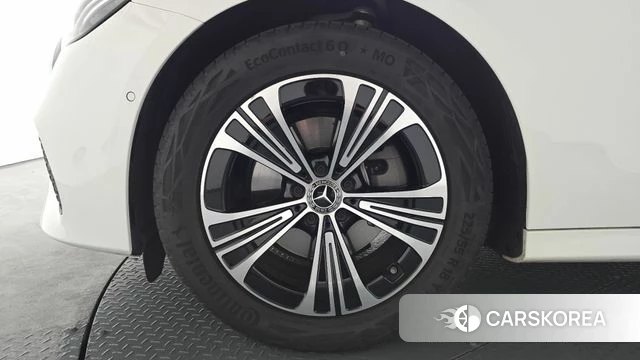 Mercedes-Benz E-Class W214 id 4177401 из Кореи 14