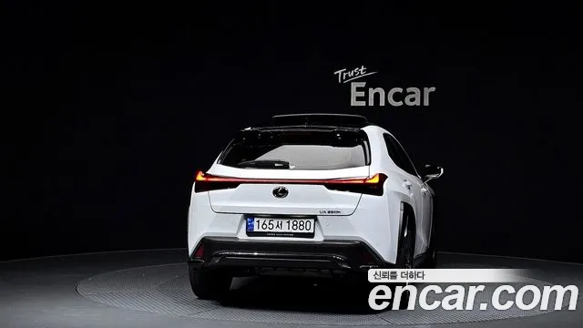 Lexus UX250h id 2837366 из Кореи 14