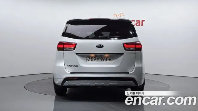 Kia All New Carnival id 2474440 из Кореи 14