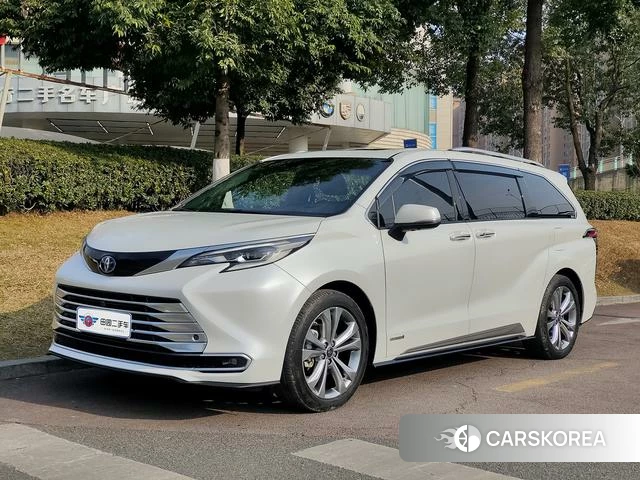 Toyota Saina 2023 Белый из Китая, фото 4